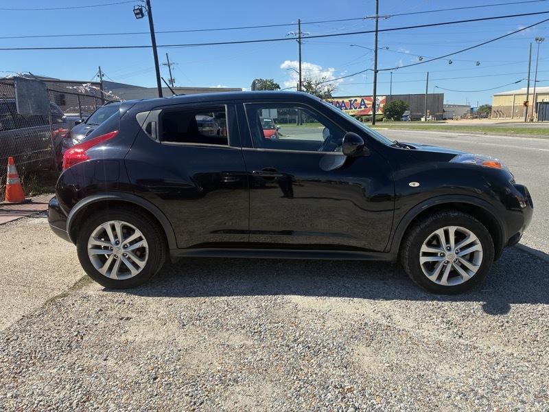 Nissan Juke S FWD 2014