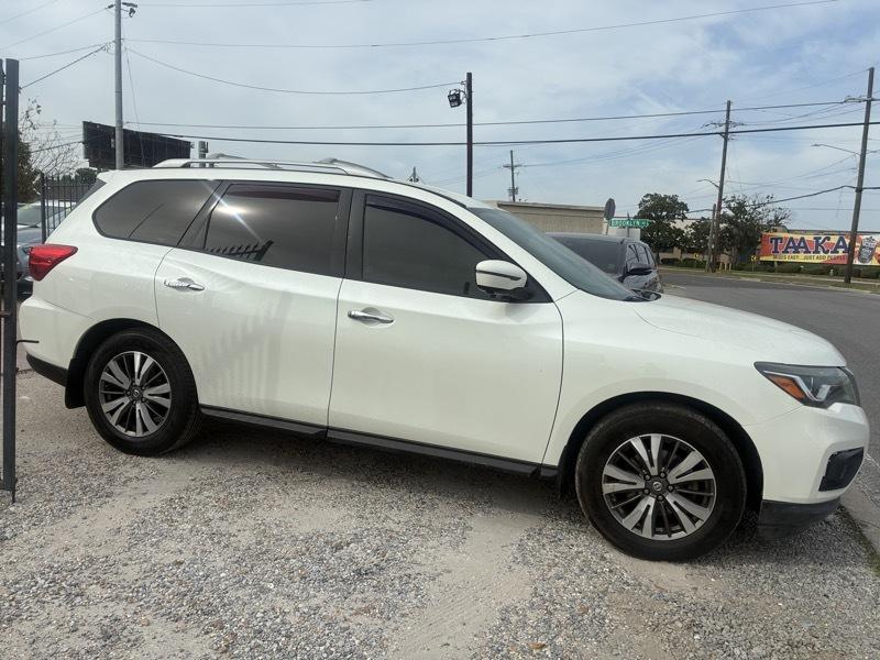 Nissan Pathfinder Platinum 2WD 2017