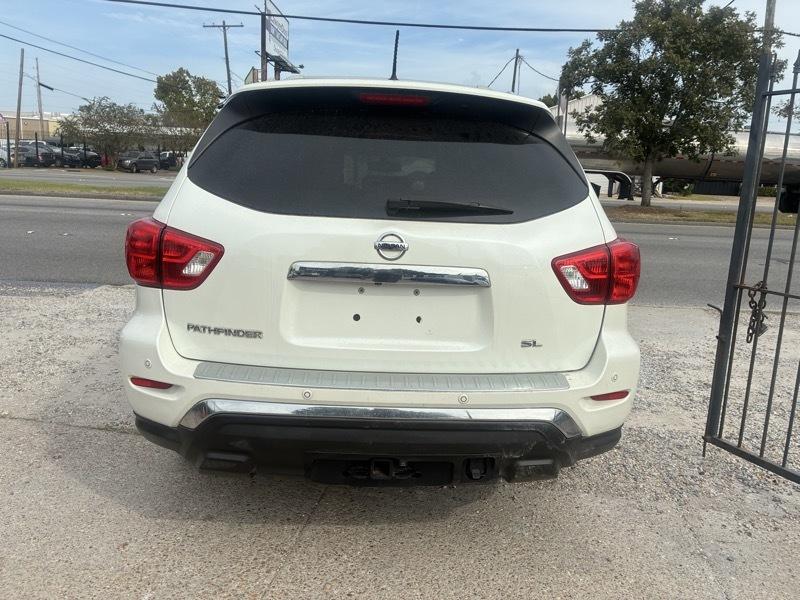 Nissan Pathfinder Platinum 2WD 2017