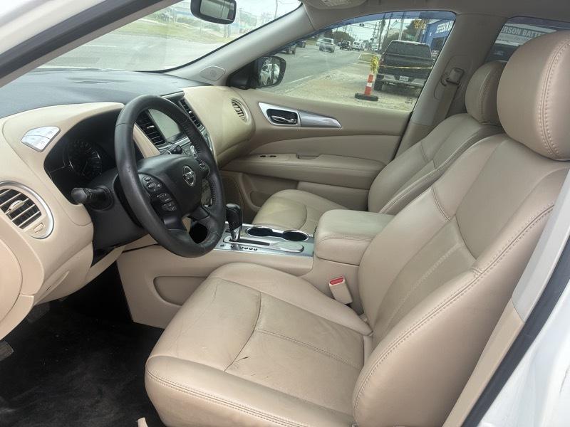 Nissan Pathfinder Platinum 2WD 2017
