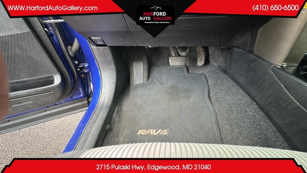 Toyota RAV4  2014