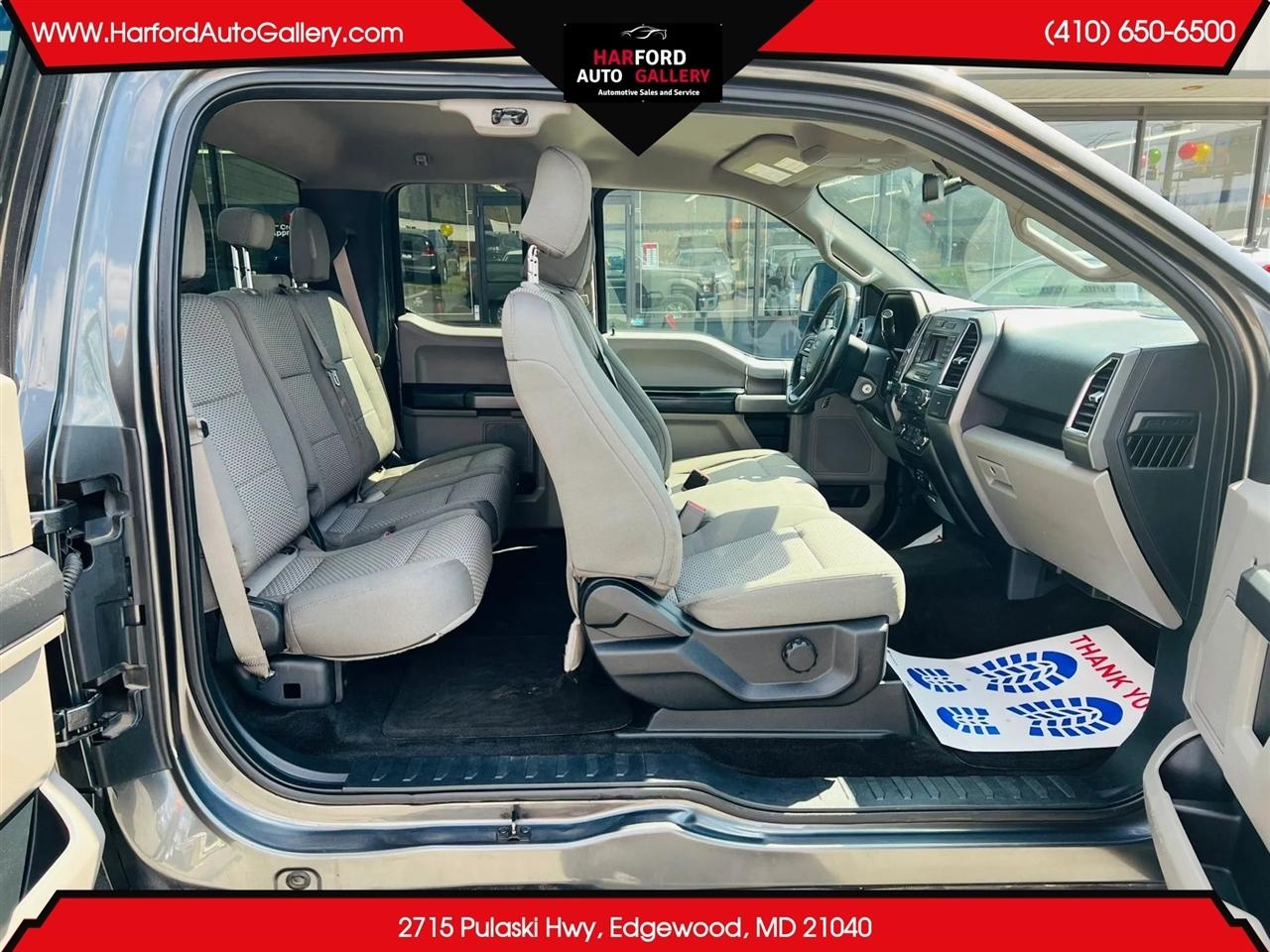 Ford F-150 4WD SuperCab 163" Lariat w/HD Payload Pkg 2015