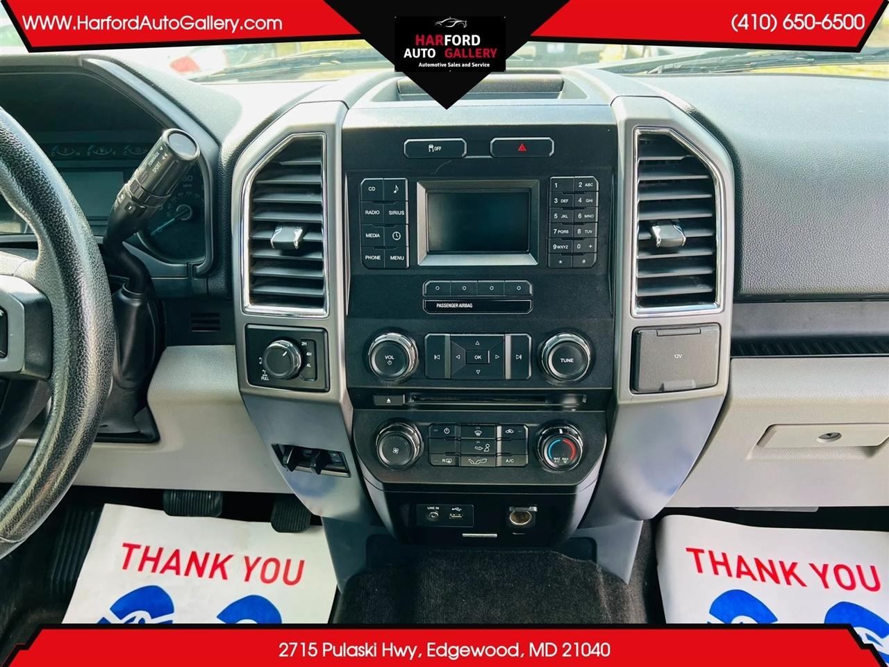 Ford F-150 4WD SuperCab 163" Lariat w/HD Payload Pkg 2015