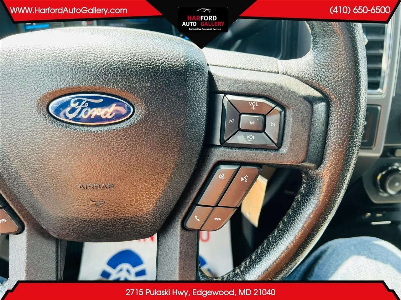 Ford F-150 4WD SuperCab 163" Lariat w/HD Payload Pkg 2015