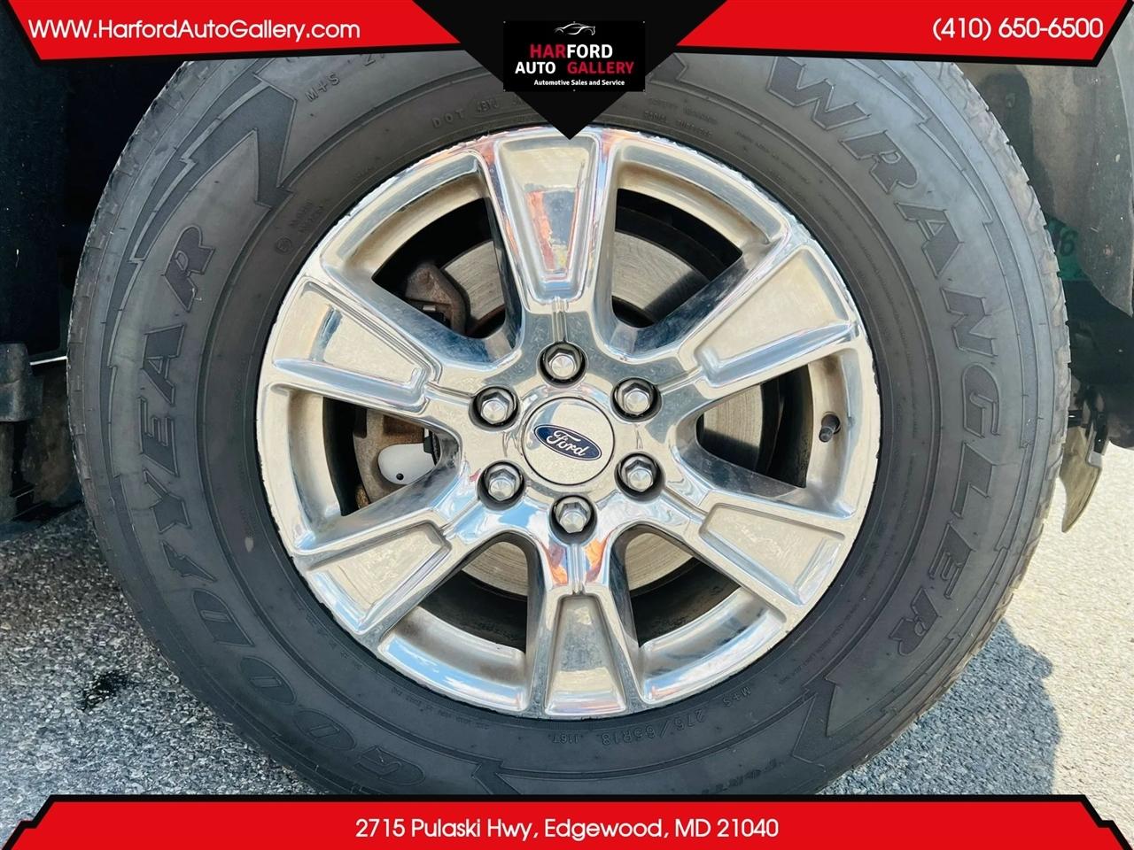 Ford F-150 4WD SuperCab 163" Lariat w/HD Payload Pkg 2015