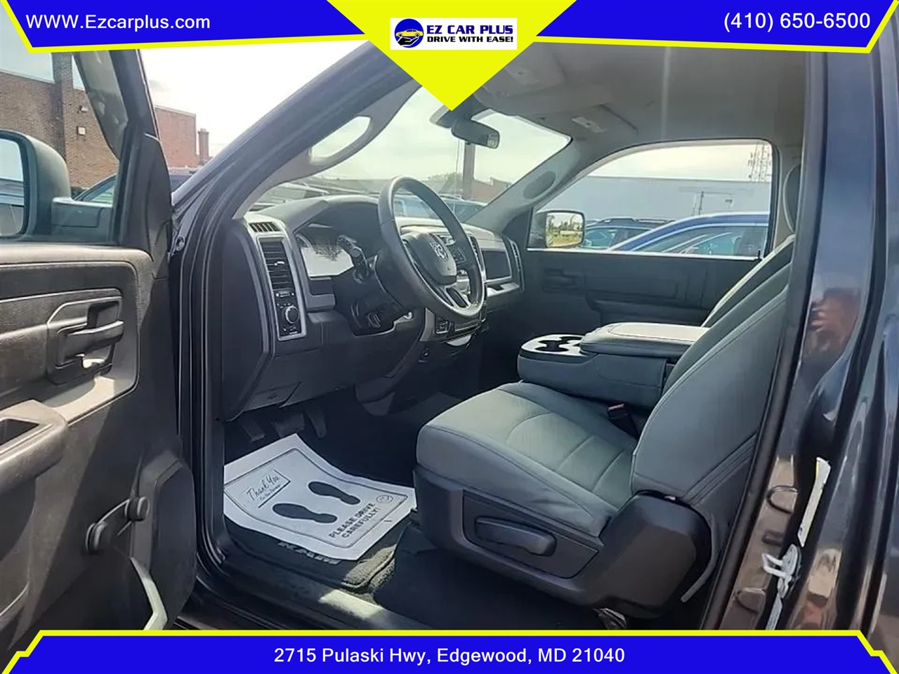 RAM 1500 Tradesman 4x4 Regular Cab 8' Box 2017