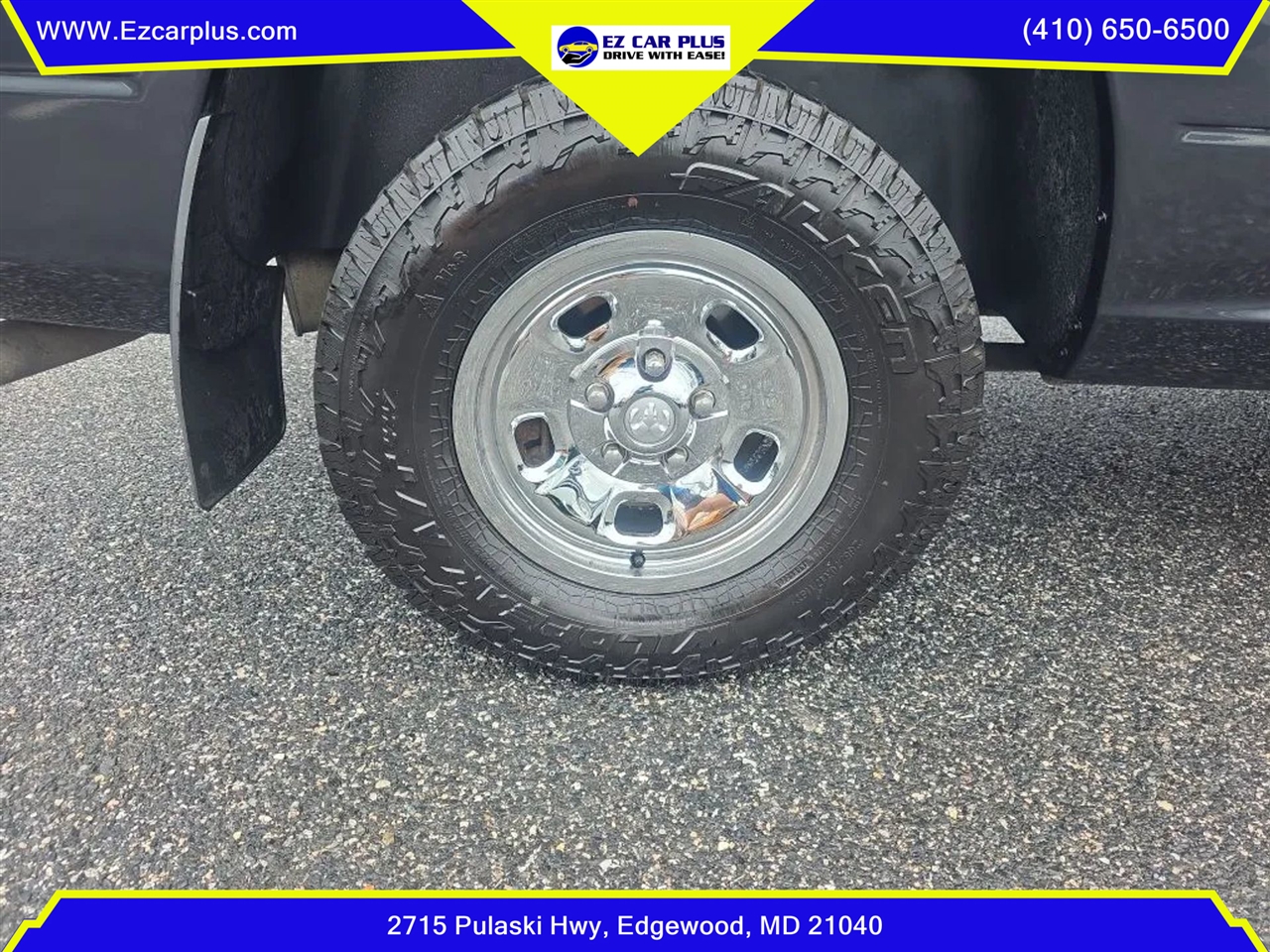 RAM 1500 Tradesman 4x4 Regular Cab 8' Box 2017