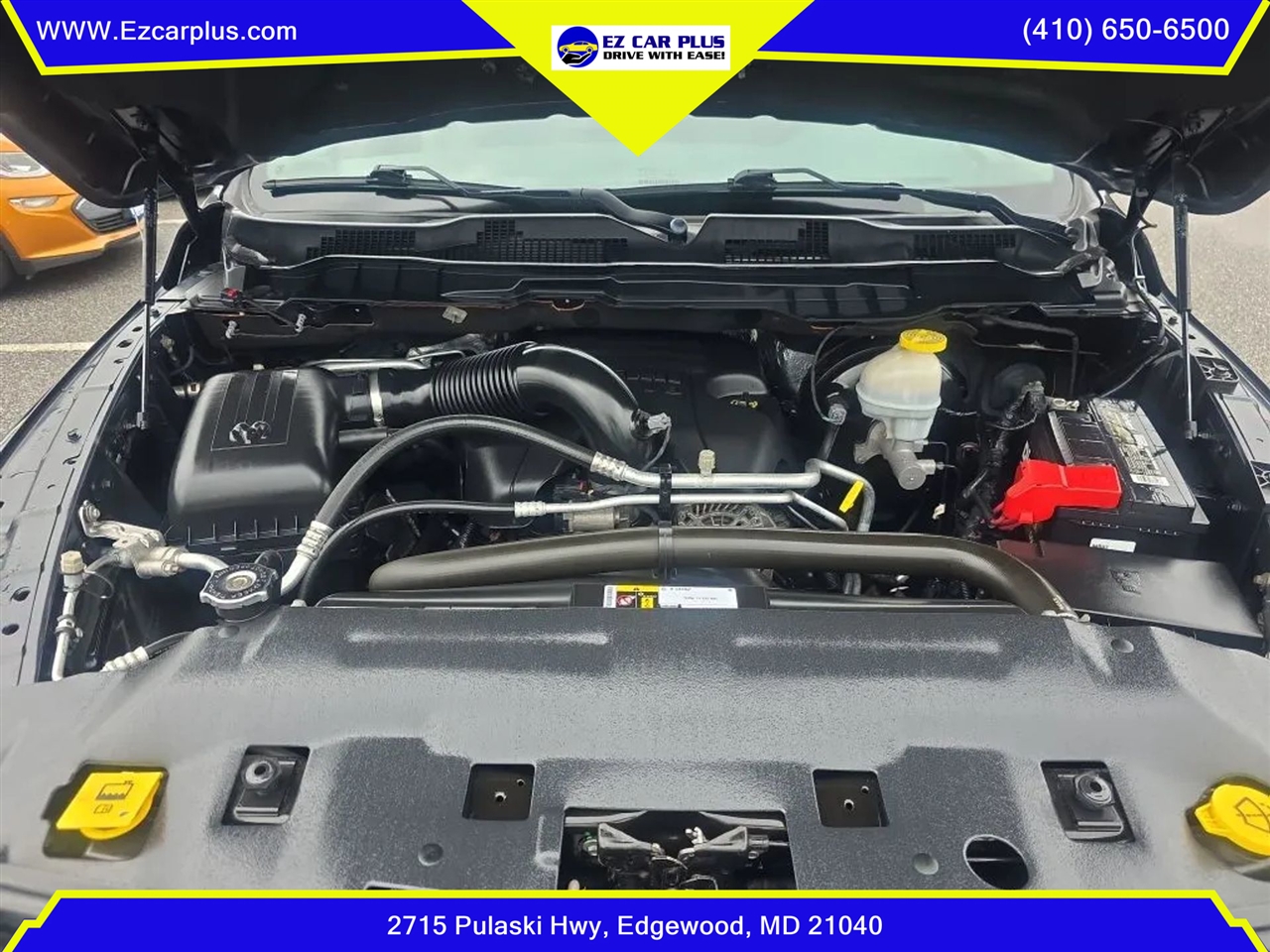 RAM 1500 Tradesman 4x4 Regular Cab 8' Box 2017