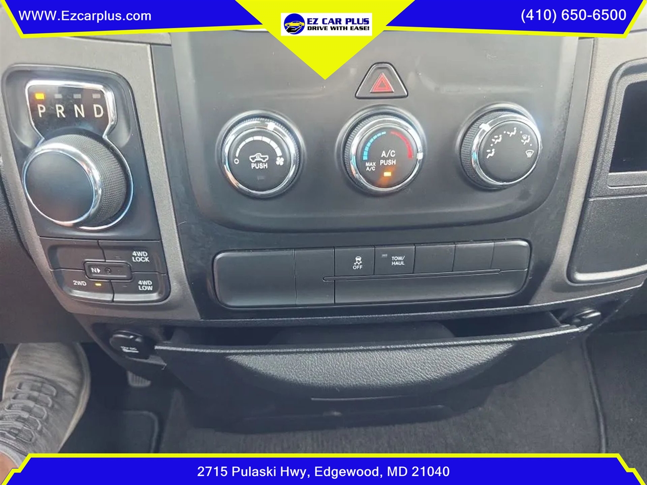 RAM 1500 Tradesman 4x4 Regular Cab 8' Box 2017