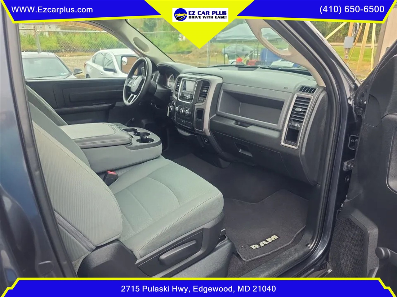 RAM 1500 Tradesman 4x4 Regular Cab 8' Box 2017