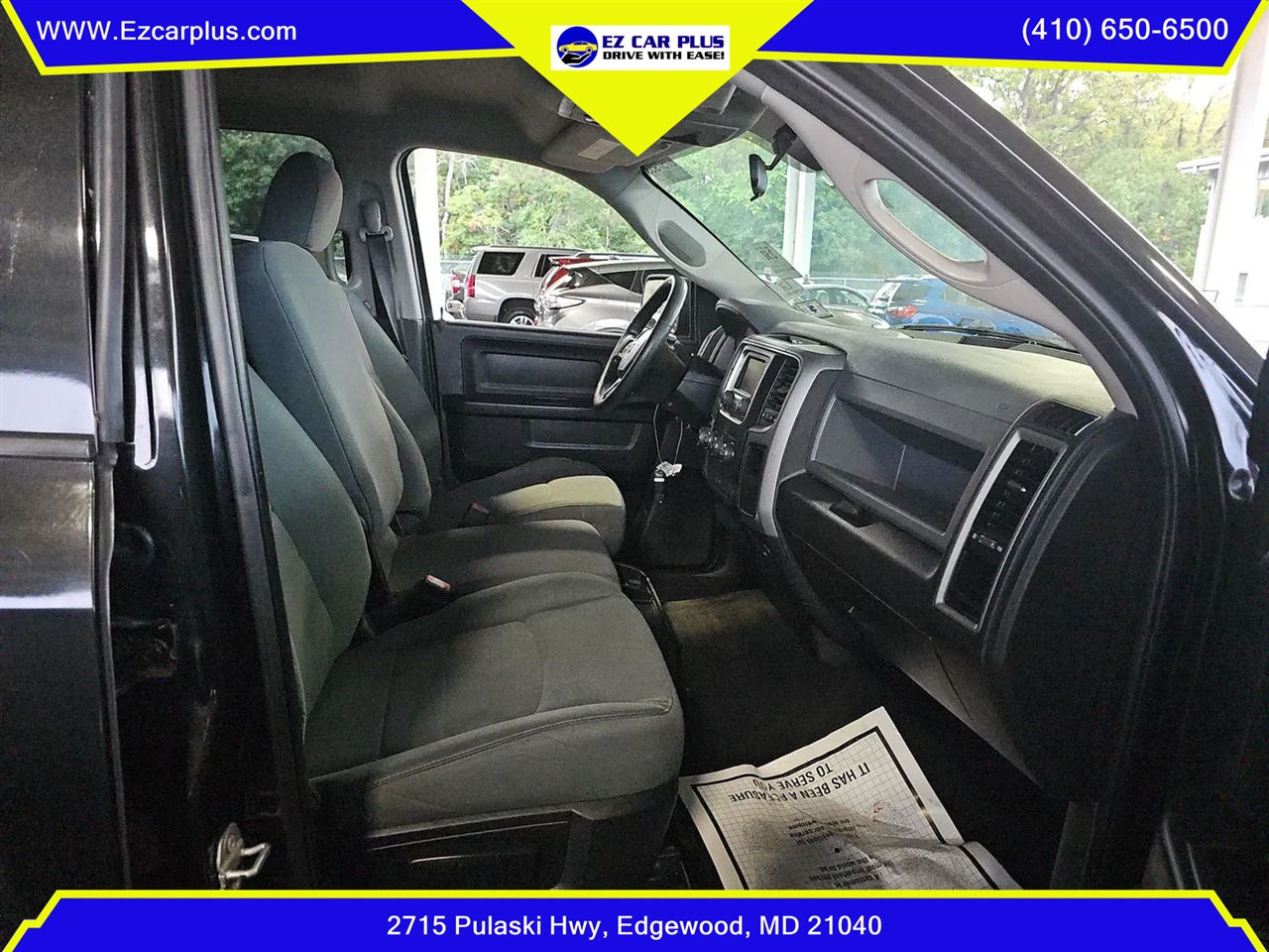 RAM 1500 Express 4x4 Crew Cab 5'7" Box 2017