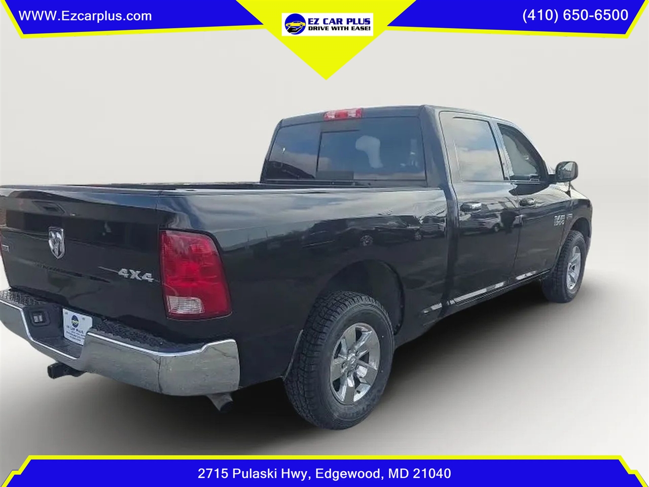 RAM 1500 SLT 4x4 Crew Cab 6'4" Box 2017