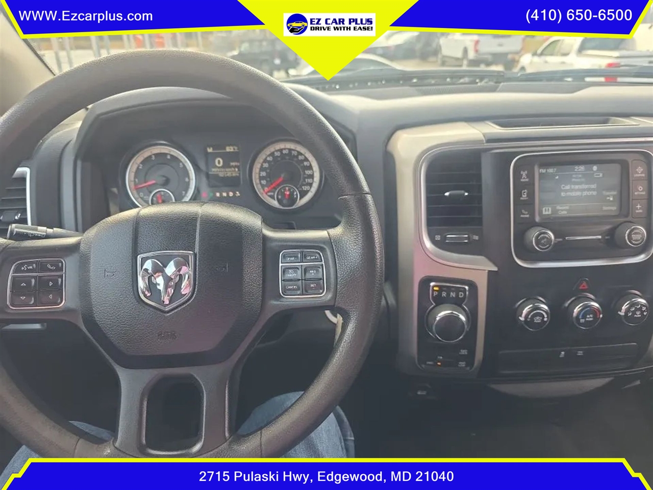 RAM 1500 SLT 4x4 Crew Cab 6'4" Box 2017