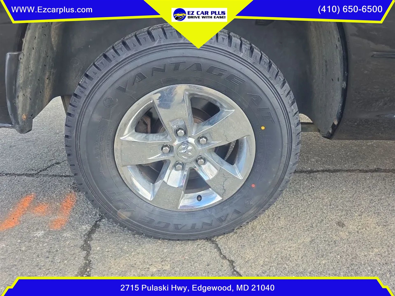 RAM 1500 SLT 4x4 Crew Cab 6'4" Box 2017