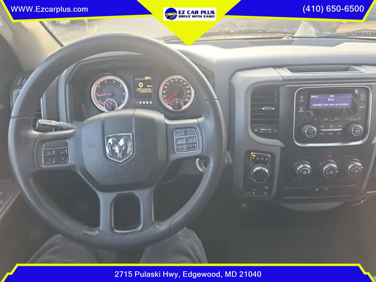 RAM 1500 Express 4x4 Quad Cab 6'4" Box 2017