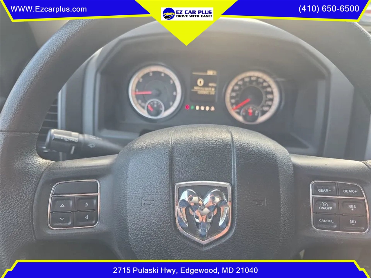 RAM 1500 Express 4x4 Quad Cab 6'4" Box 2017