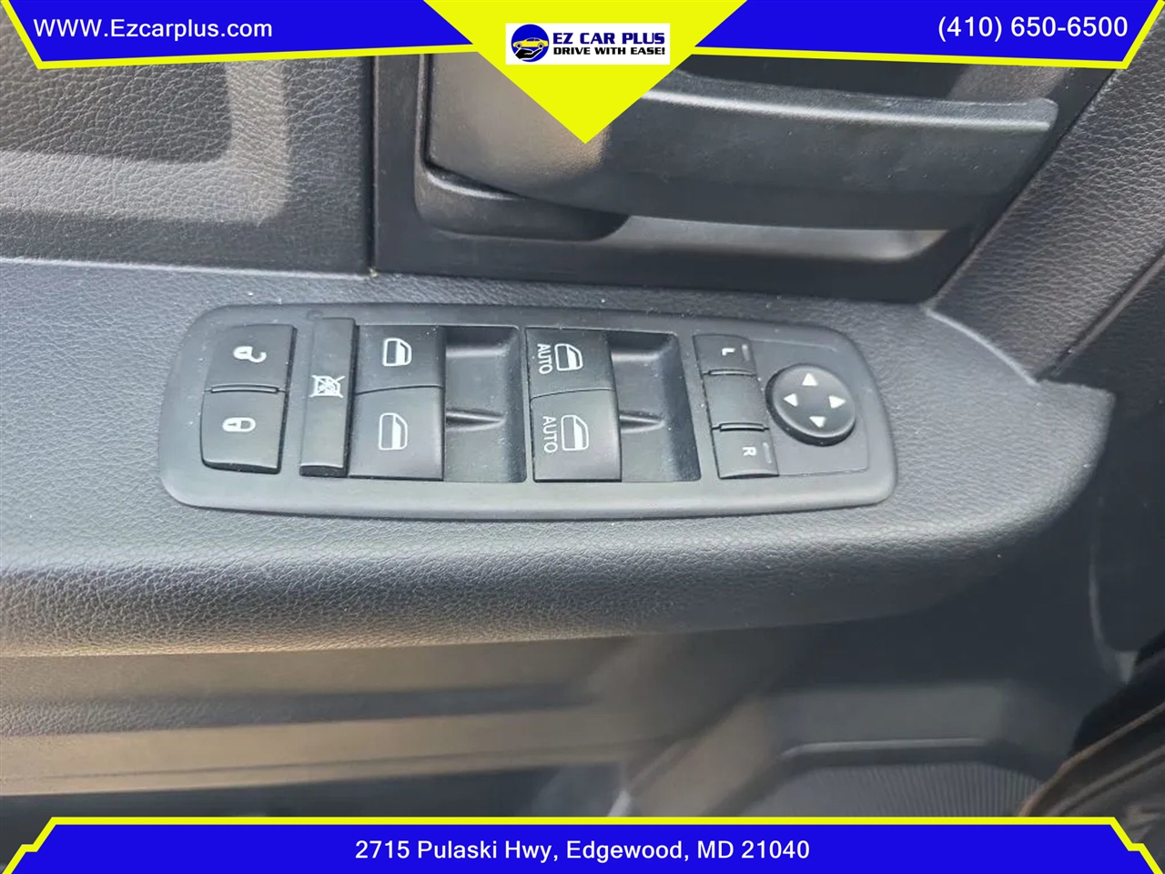 RAM 1500 Express 4x4 Quad Cab 6'4" Box 2017