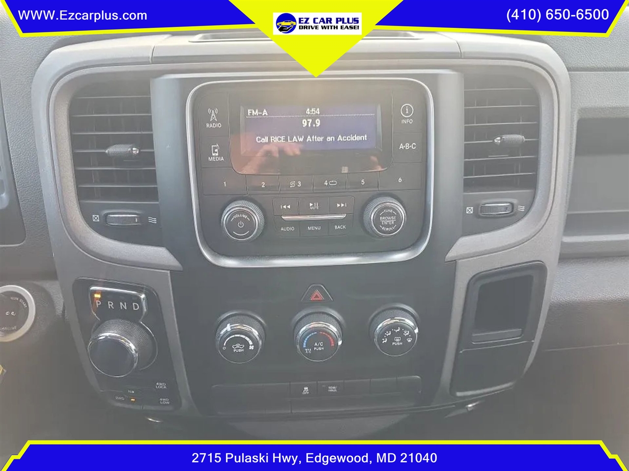 RAM 1500 Express 4x4 Quad Cab 6'4" Box 2017