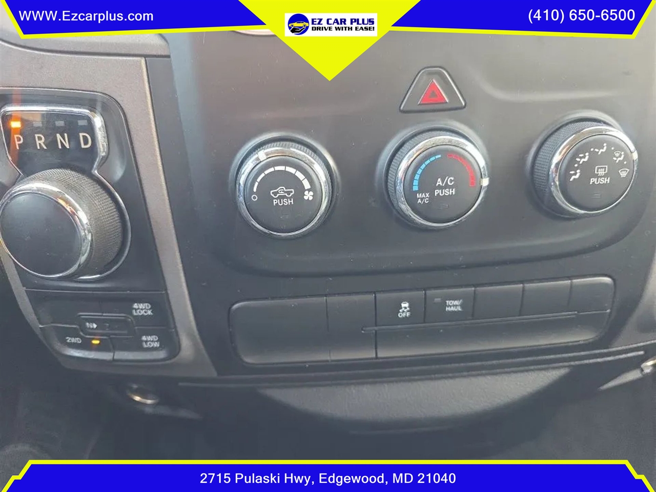 RAM 1500 Express 4x4 Quad Cab 6'4" Box 2017