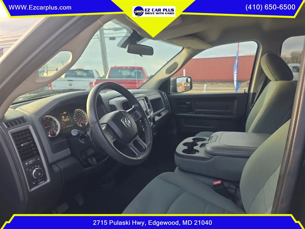 RAM 1500 Express 4x4 Quad Cab 6'4" Box 2017