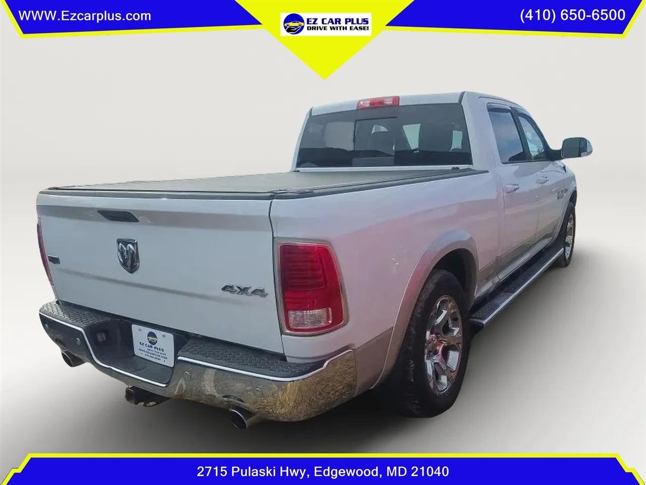 RAM 1500 4WD Crew Cab 149" Laramie 2015