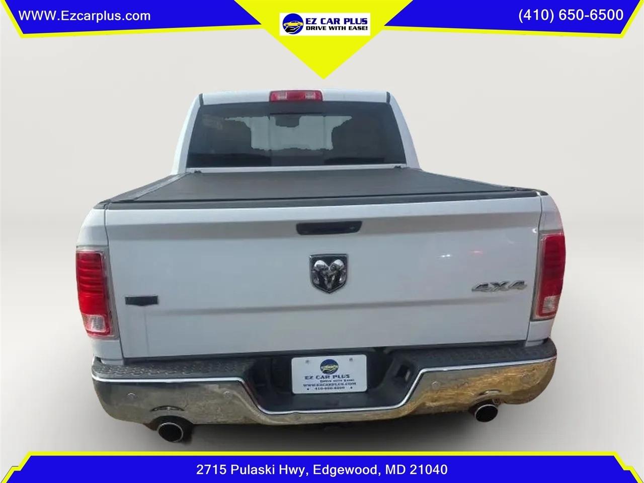 RAM 1500 4WD Crew Cab 149" Laramie 2015