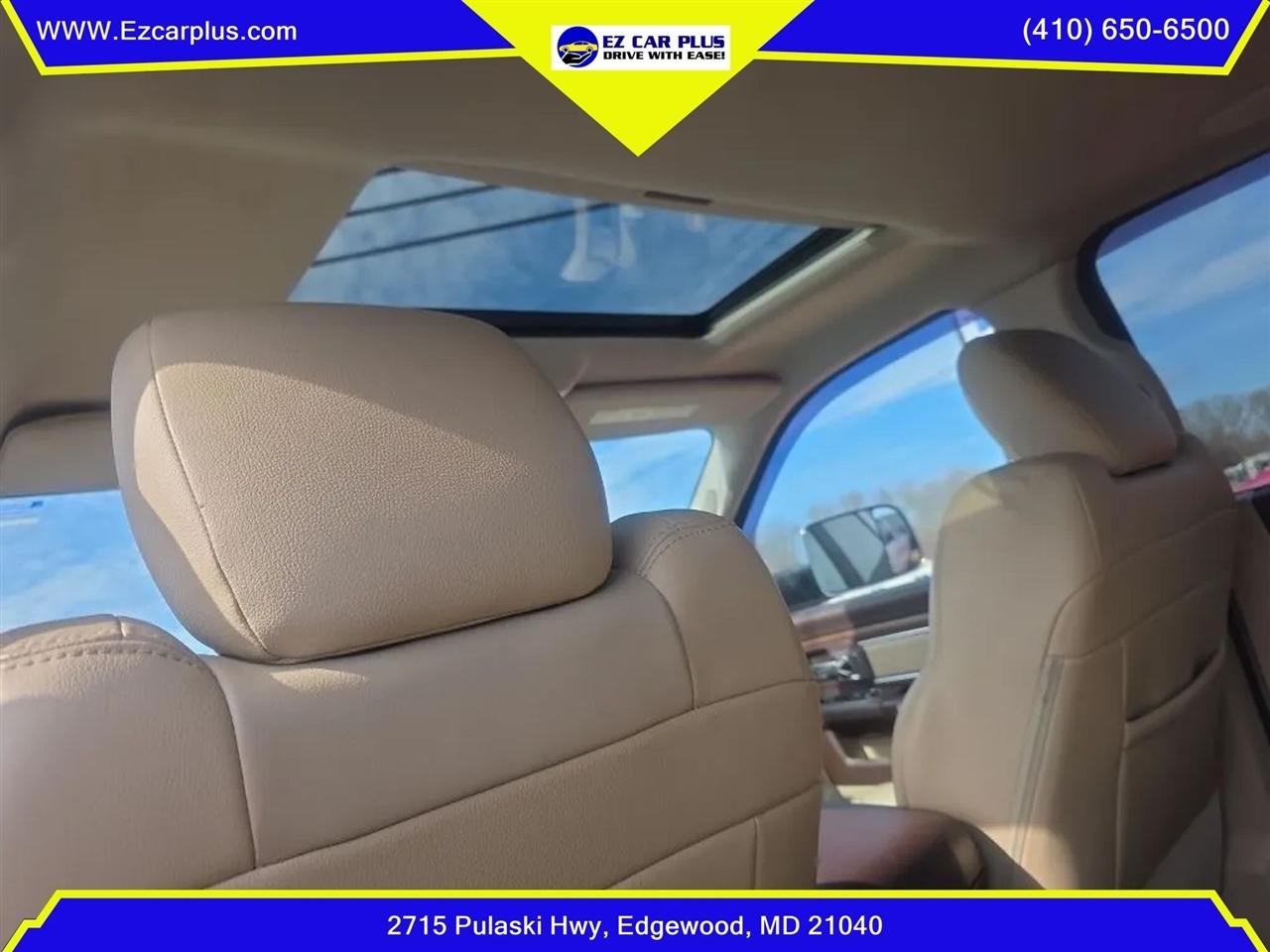 RAM 1500 4WD Crew Cab 149" Laramie 2015