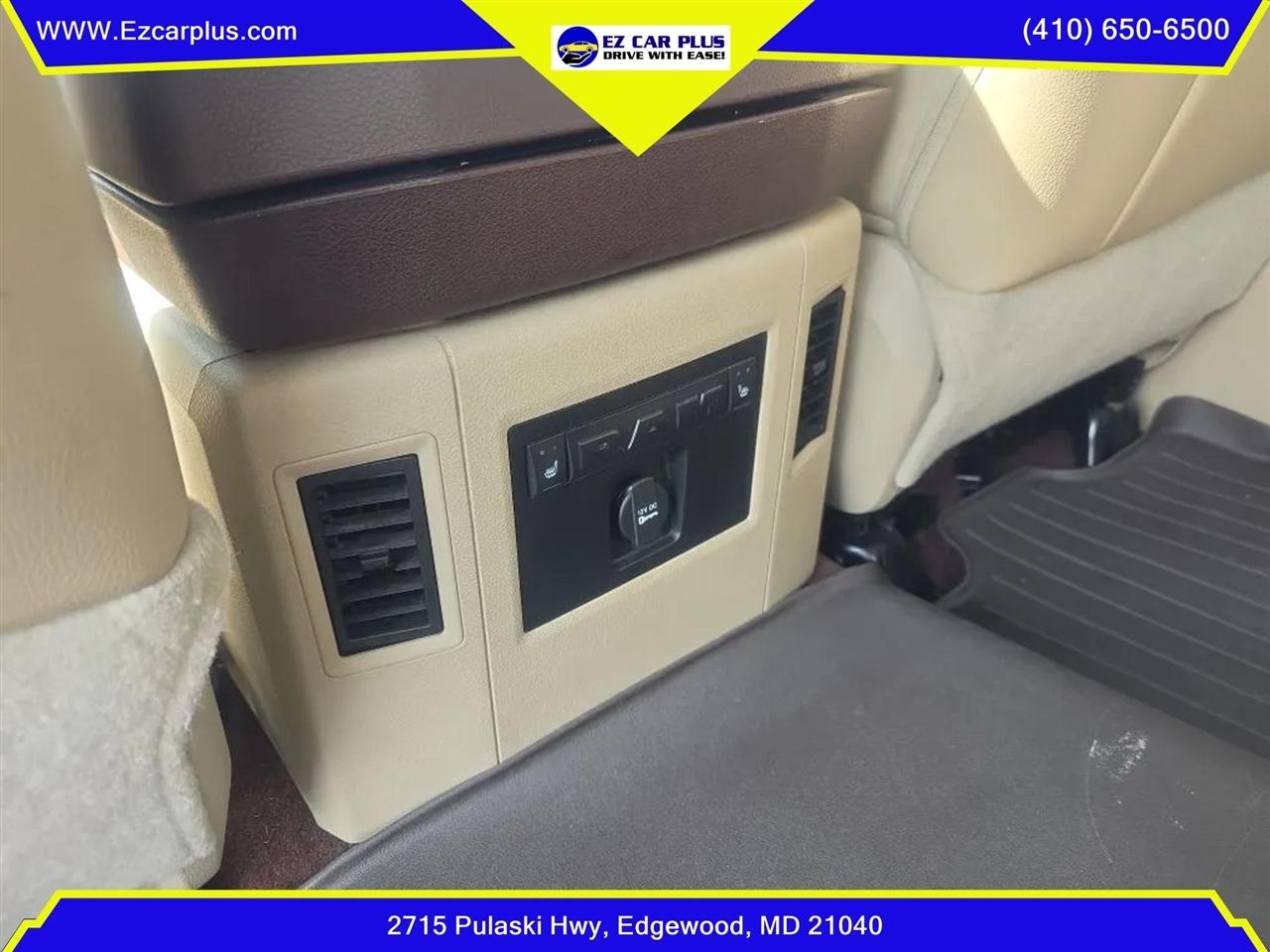 RAM 1500 4WD Crew Cab 149" Laramie 2015