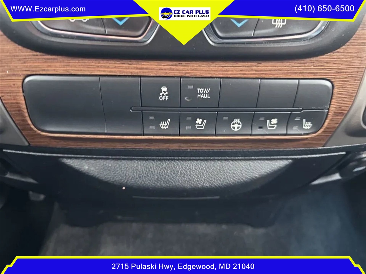 RAM 1500 Laramie 4x4 Crew Cab 5'7" Box 2017