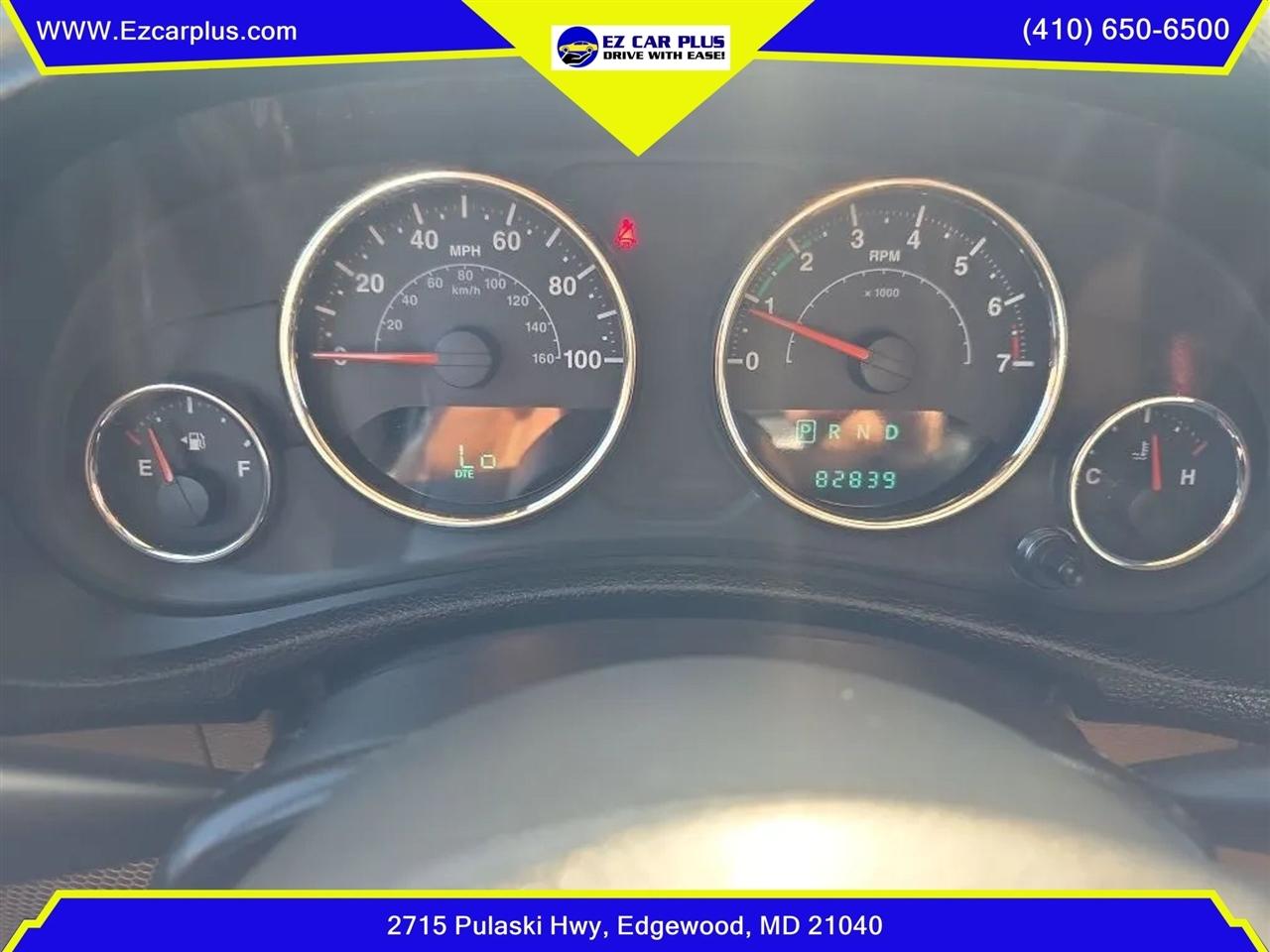 Jeep Wrangler Unlimited 4WD 4dr Sahara 2014