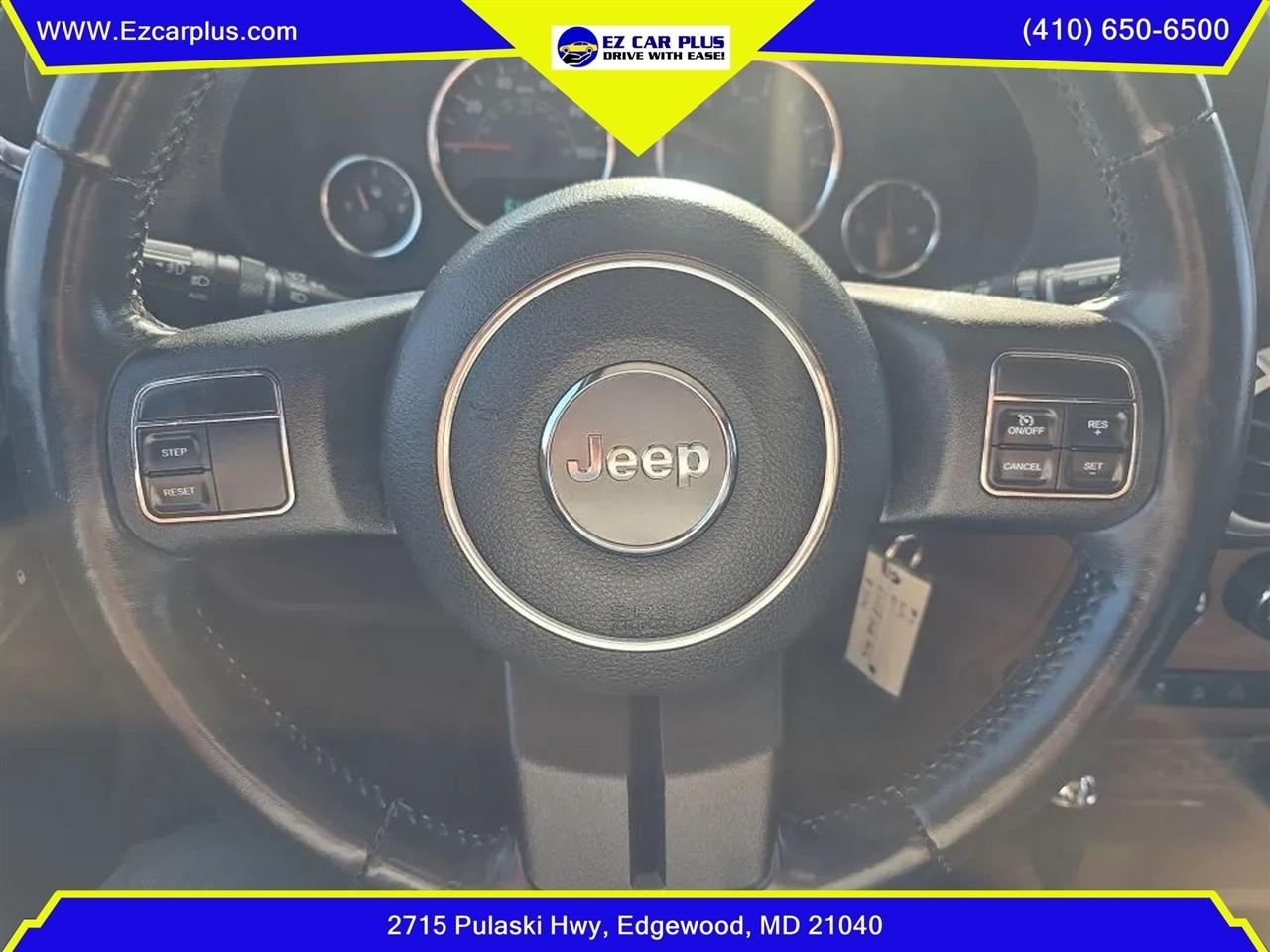 Jeep Wrangler Unlimited 4WD 4dr Sahara 2014