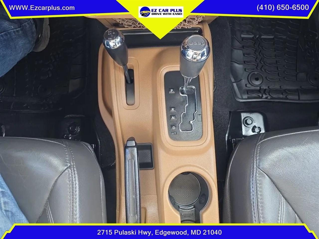 Jeep Wrangler Unlimited 4WD 4dr Sahara 2014