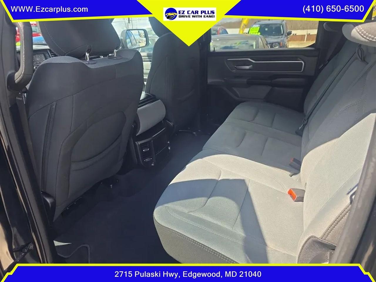 RAM 1500 Big Horn 4x2 Crew Cab 5'7" Box 2021