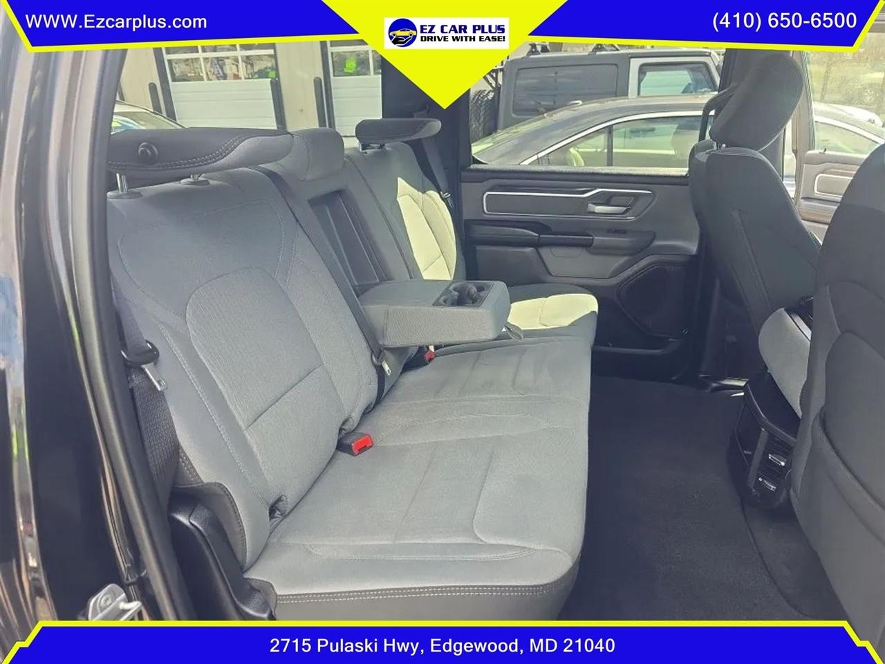 RAM 1500 Big Horn 4x2 Crew Cab 5'7" Box 2021