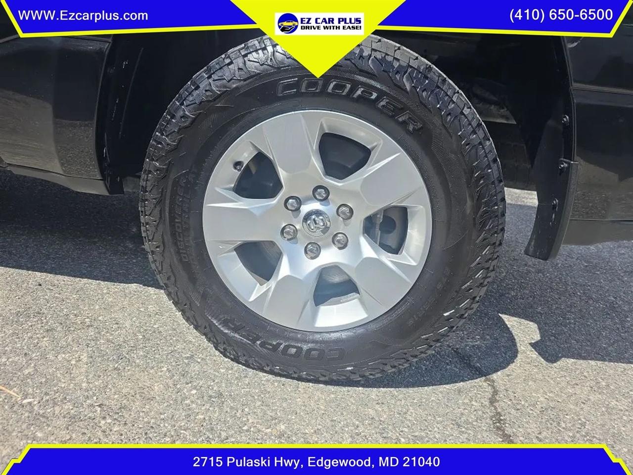 RAM 1500 Big Horn 4x2 Crew Cab 5'7" Box 2021