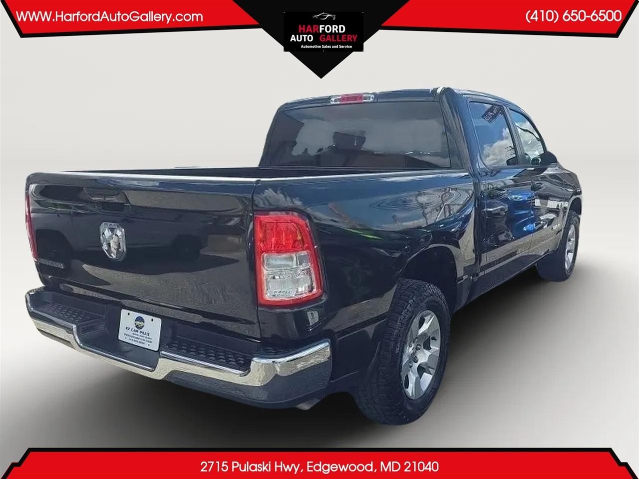 RAM 1500 Big Horn 4x2 Crew Cab 5'7" Box 2021