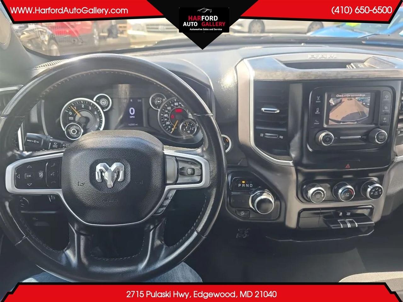 RAM 1500 Big Horn 4x2 Crew Cab 5'7" Box 2021