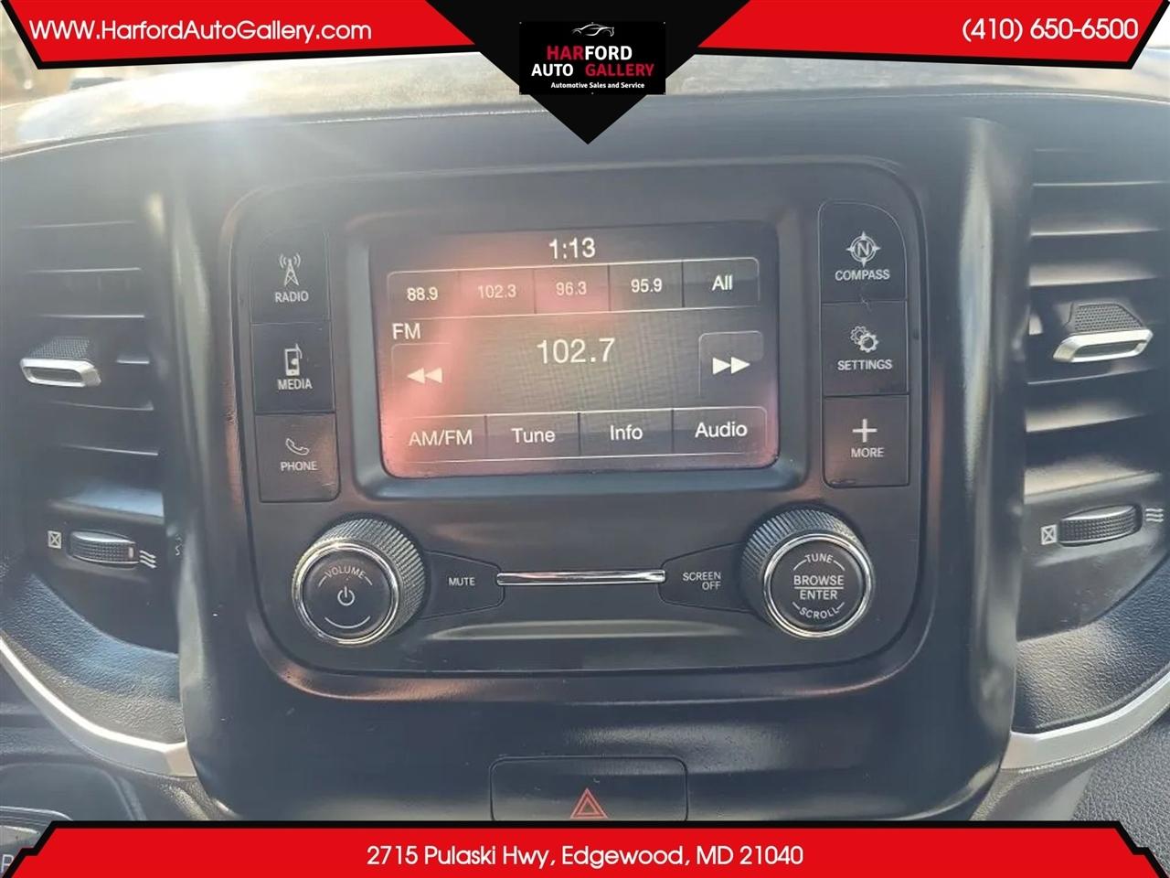 RAM 1500 Big Horn 4x2 Crew Cab 5'7" Box 2021