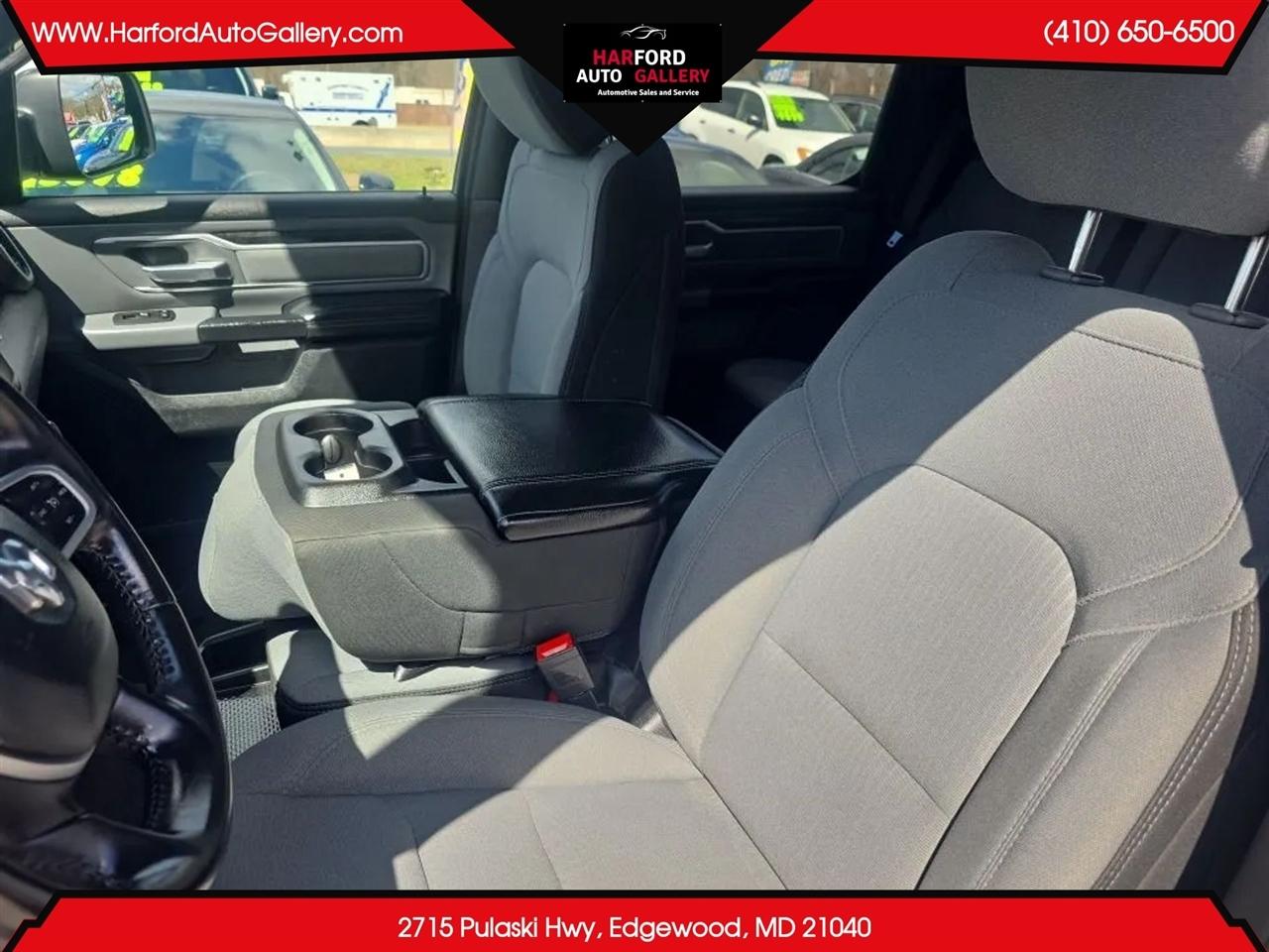 RAM 1500 Big Horn 4x2 Crew Cab 5'7" Box 2021