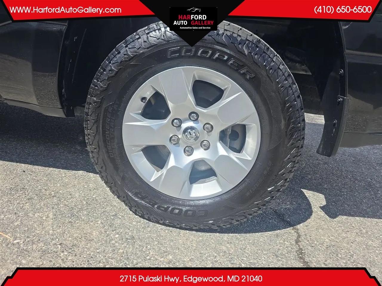 RAM 1500 Big Horn 4x2 Crew Cab 5'7" Box 2021