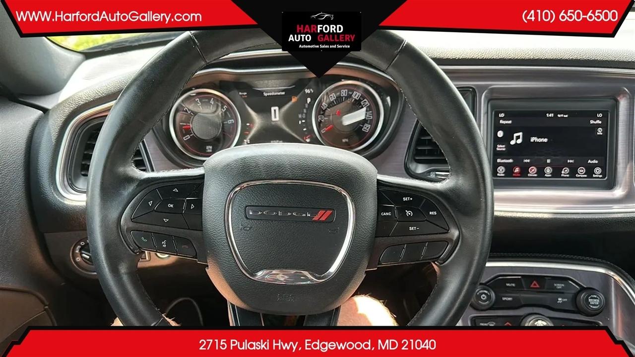 Dodge Challenger SXT RWD 2018