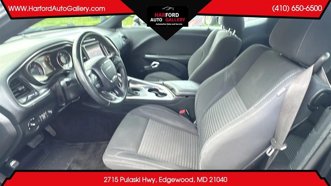 Dodge Challenger SXT RWD 2018