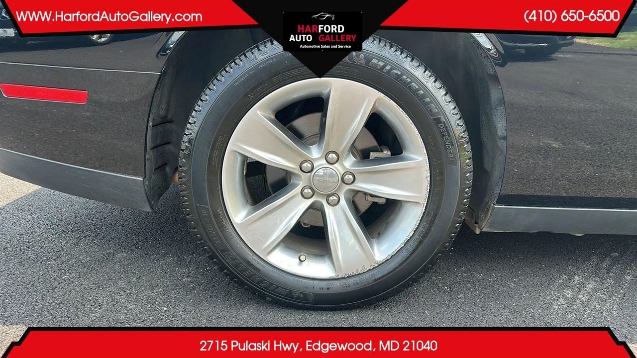 Dodge Challenger SXT RWD 2018