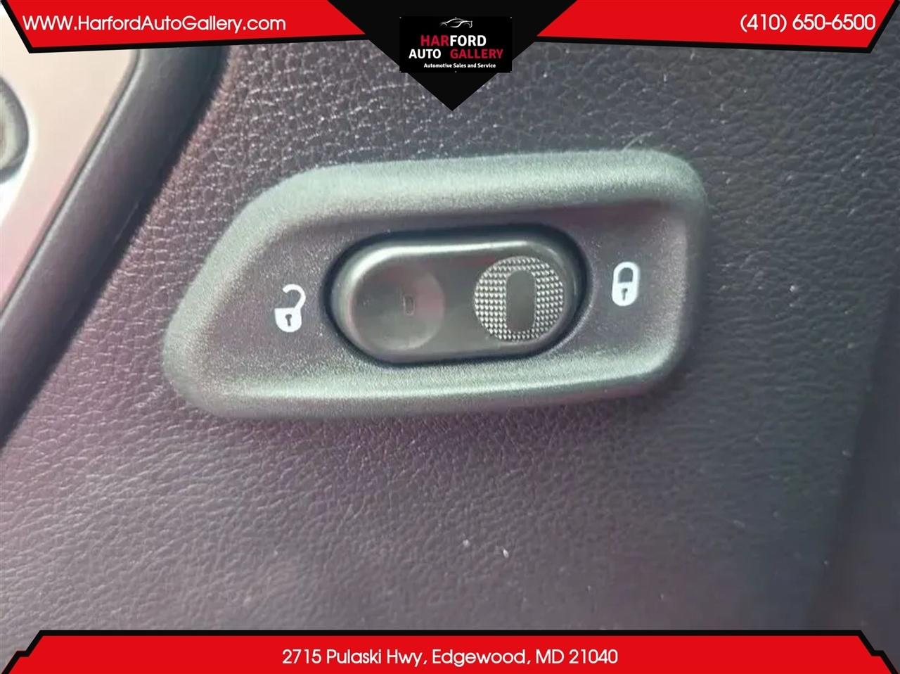 Jeep Wrangler Unlimited 4WD 4dr Sahara 2014
