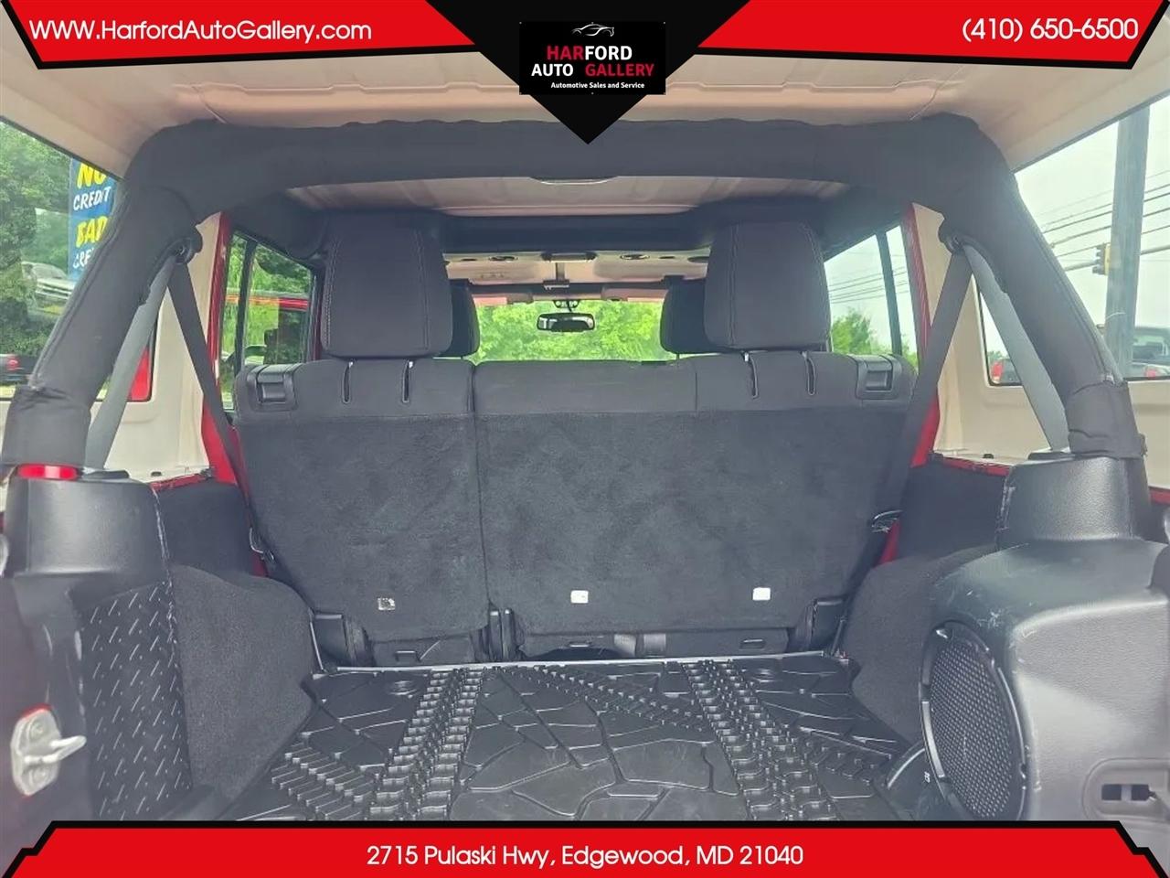 Jeep Wrangler Unlimited 4WD 4dr Sahara 2014