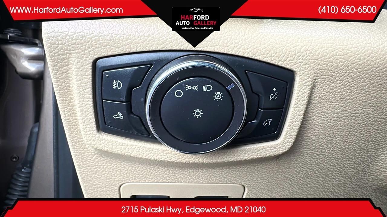 Ford F-150 4WD SuperCab 145" Lariat 2015