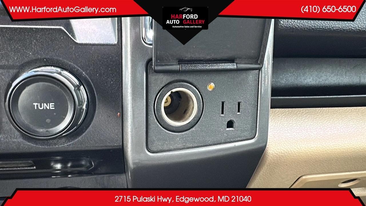 Ford F-150 4WD SuperCab 145" Lariat 2015