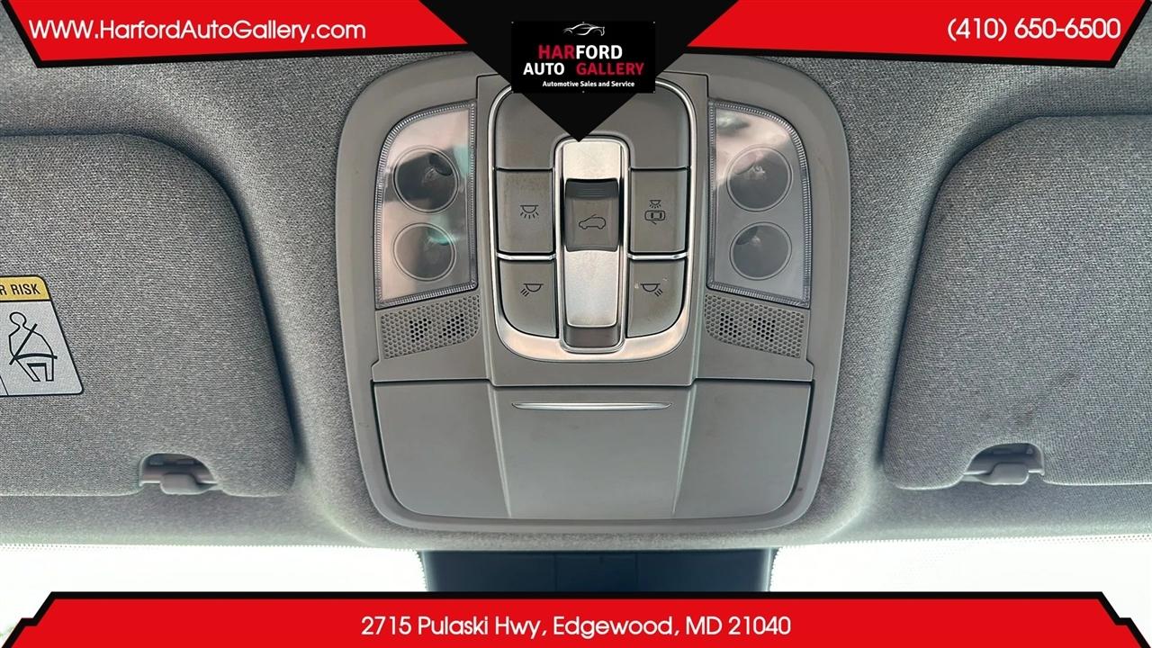 Hyundai Santa Fe Limited 2.4L Auto AWD 2020