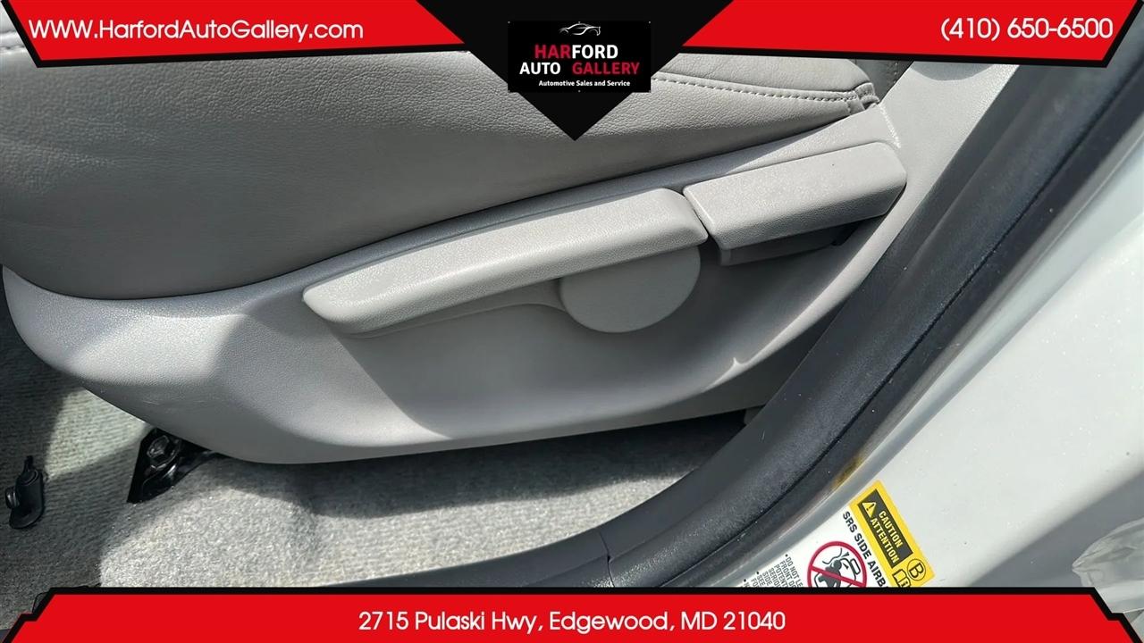 Toyota RAV4 EV FWD 4dr (Natl) 2014