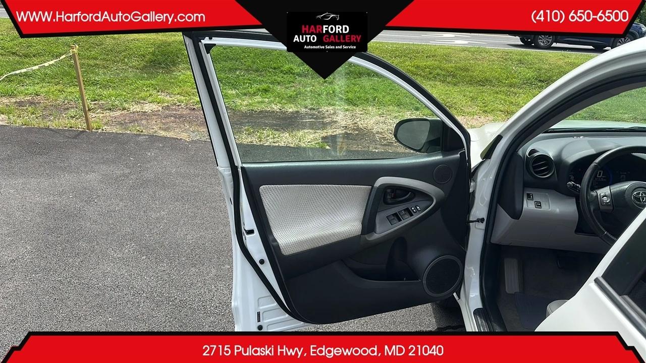 Toyota RAV4 EV FWD 4dr (Natl) 2014